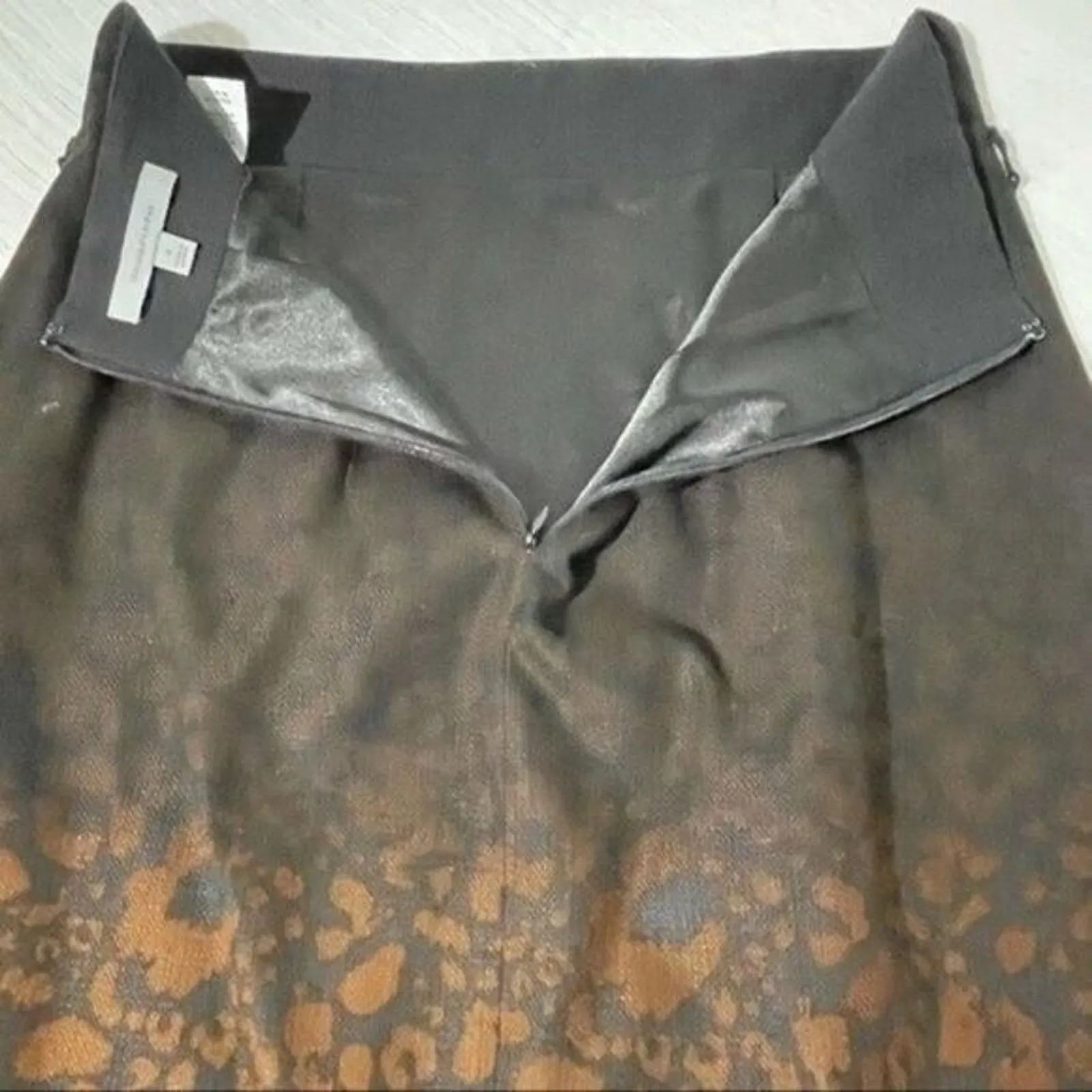 Classiques Entier Skirt Women's 2 Silk Blend Polished Narrow Ombré Brown/Black - Image 8