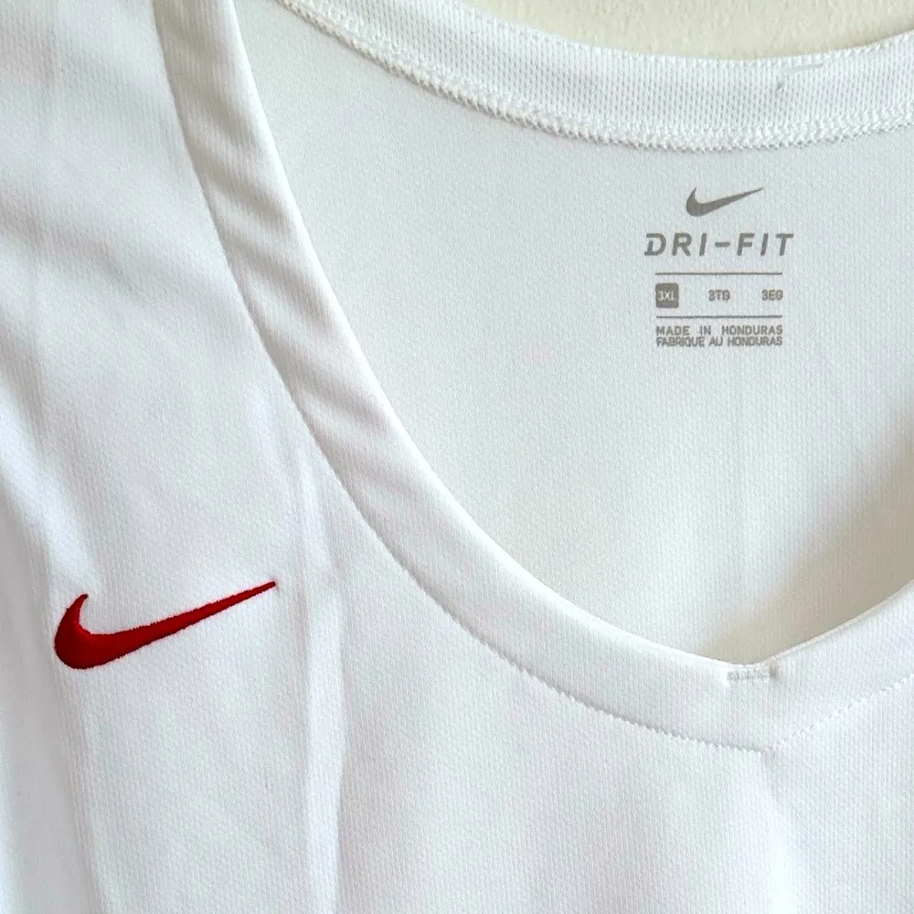Nike White and Red Sleeveless Jersey NWT - Image 2