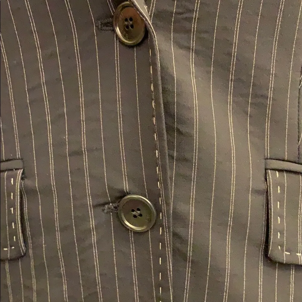 Tommy Hilfiger navy pinstriped blazer. EUC. - Image 5