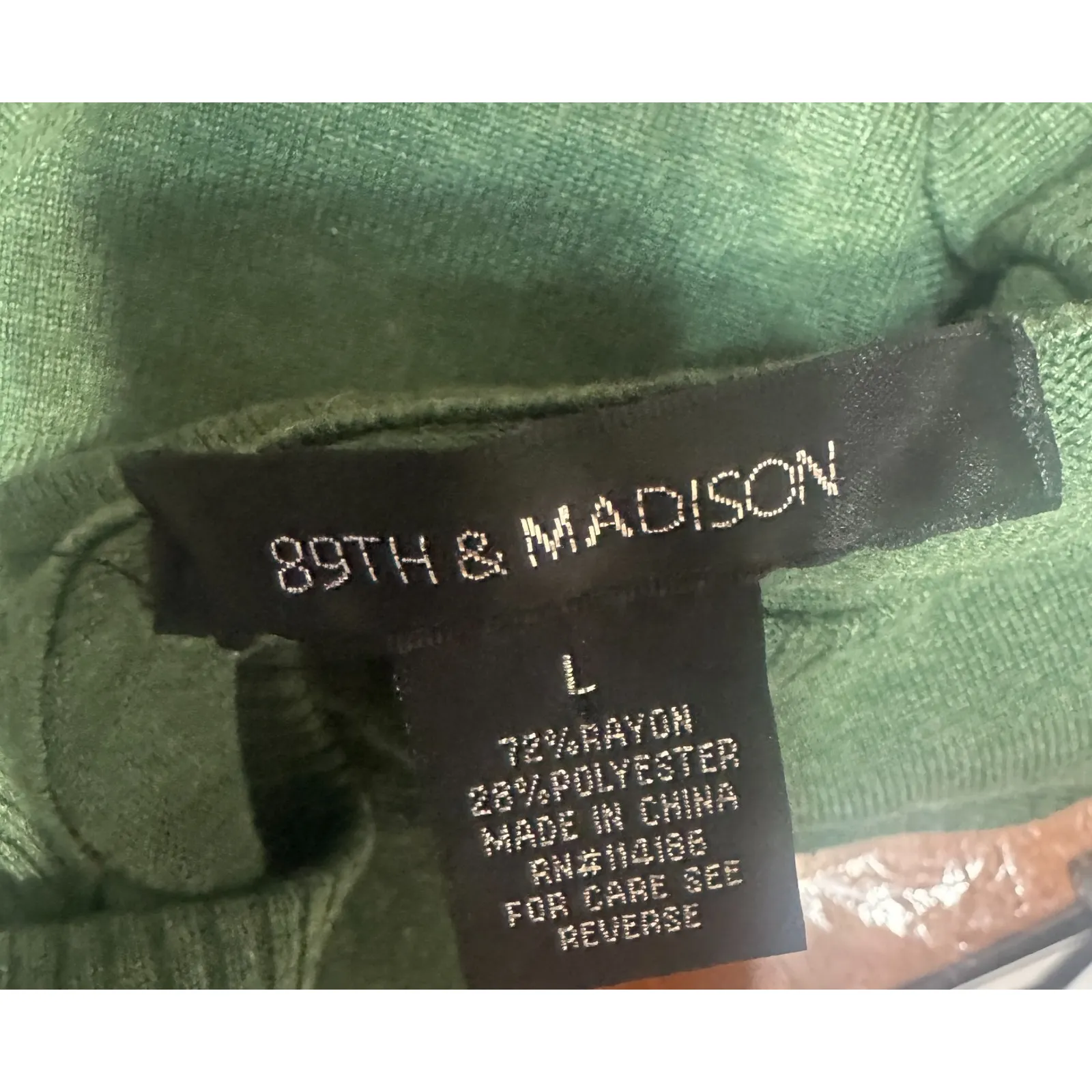 89th & Madison Women’s Sweater Kelly Green sz L soft knit pullover ruched sides Size L - Image 6