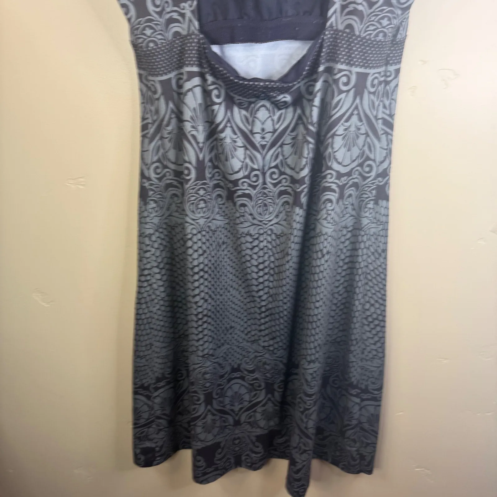 Prana Holly Women's Dress Black Gray Paisley Pattern Athleisure Bra Size Med - Image 8