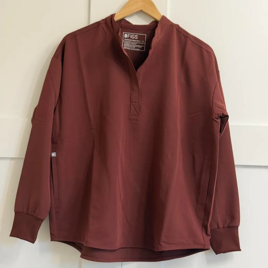 Figs Rafaela Oversized Longsleeve Scrub Top in Walnut, Size Small - Image 8