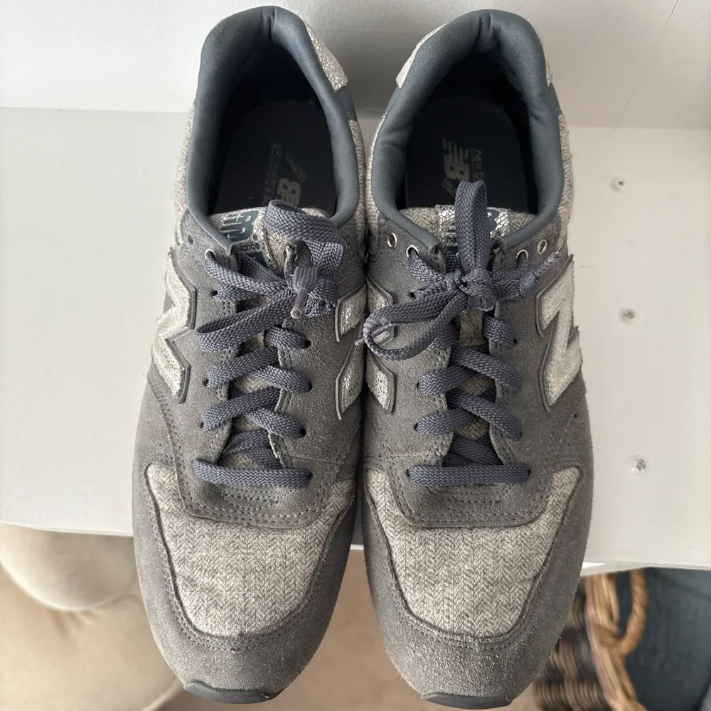 696 New Balance Gray Sneakers Classic Suede Mesh - Image 3