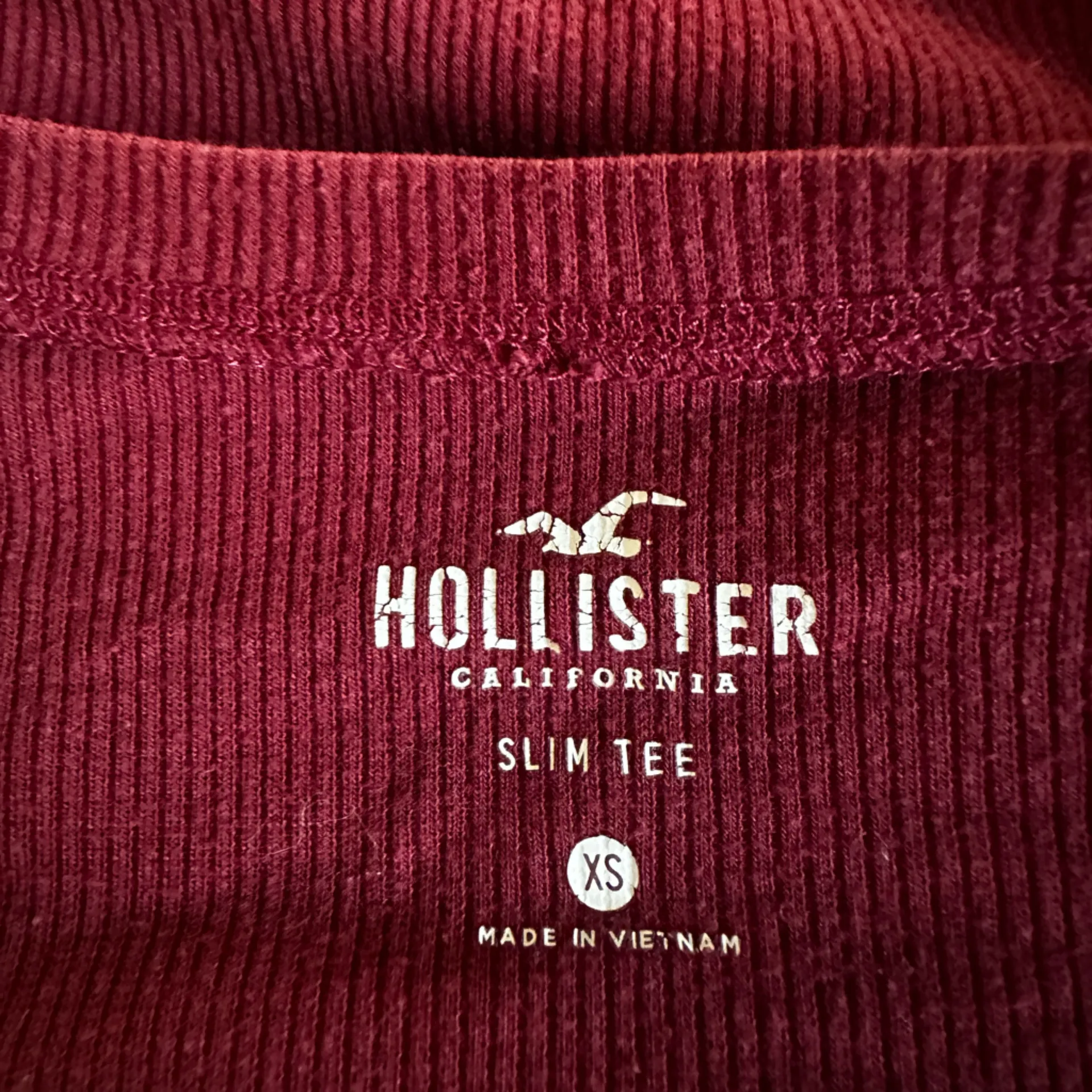 Hollister Slim Tee Maroon Burgundy Button Up Ribbed Top Y2K Long Sleeve XS - Image 5