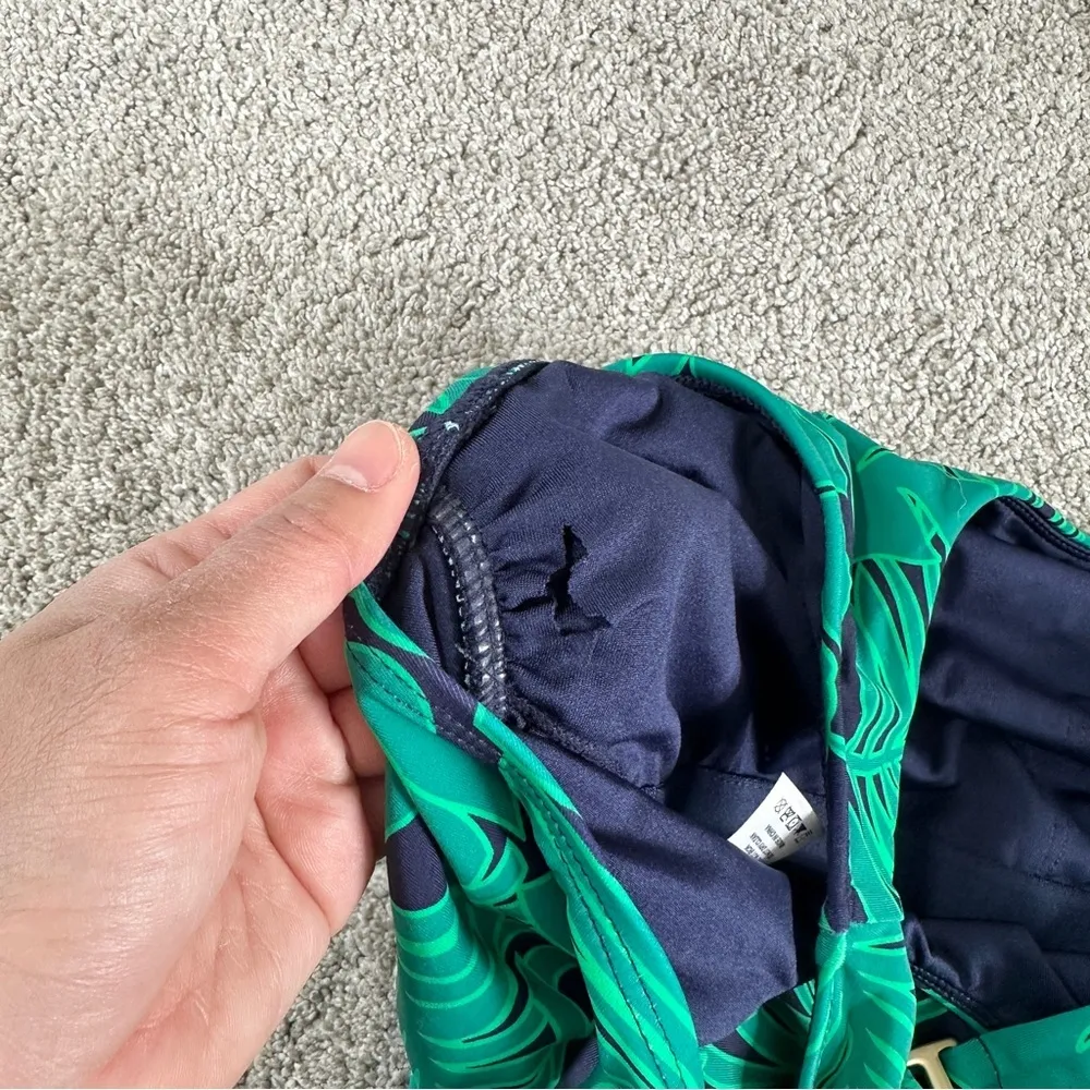 Lands’ End Women’s One Piece Swimsuit UPF 50+ Green Tropical Built in Bra Size S - Image 15