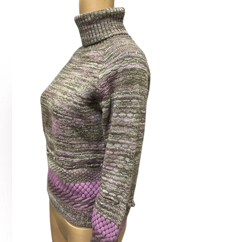 Metropolis Wool Blend Vintage Knit Loop Turtleneck Purple Accent Sweater Size M Tan Size M - Image 4
