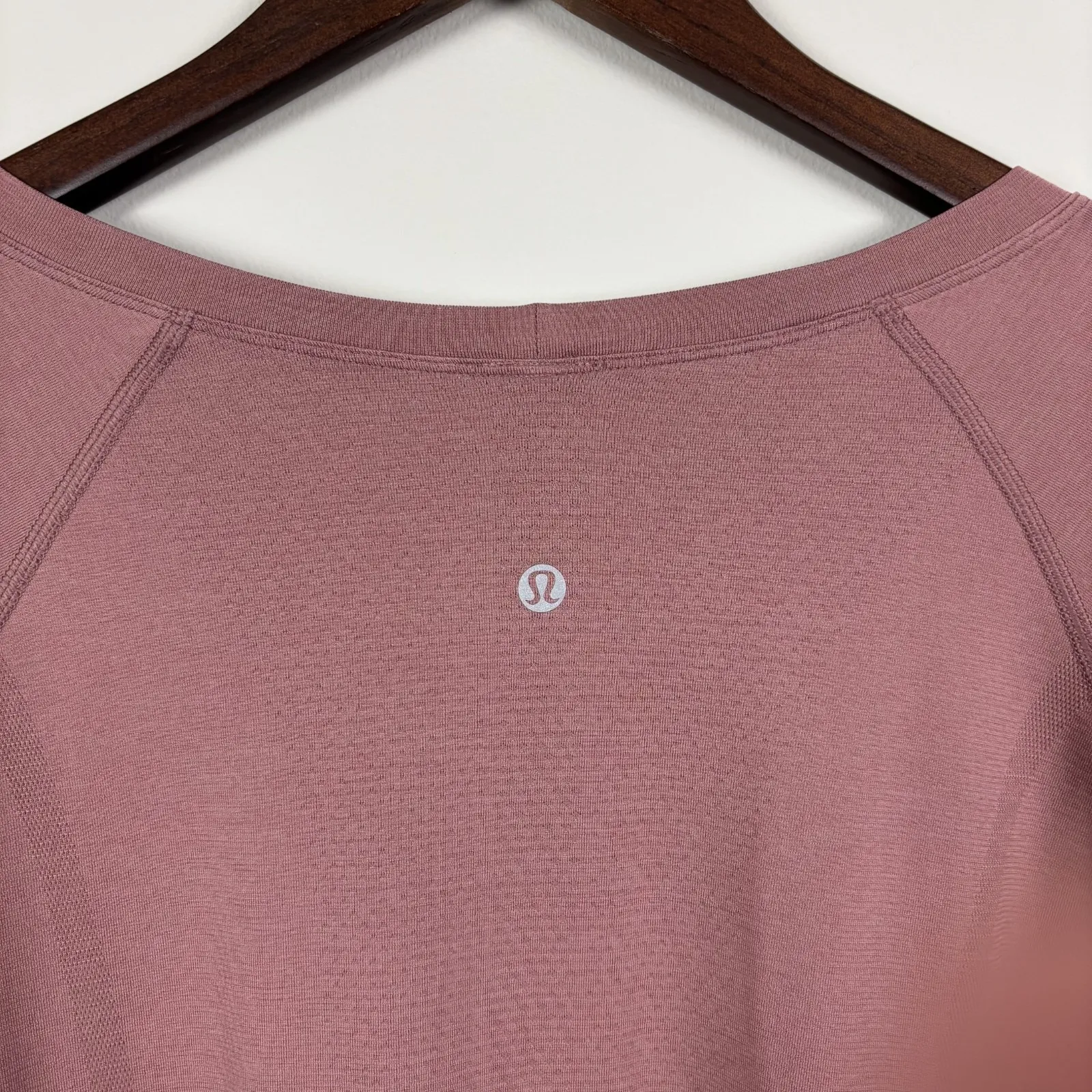 Lululemon Swiftly Tech Top Long Sleeve 2.0 Women 18 Mauve Pink Active Athleisure - Image 6