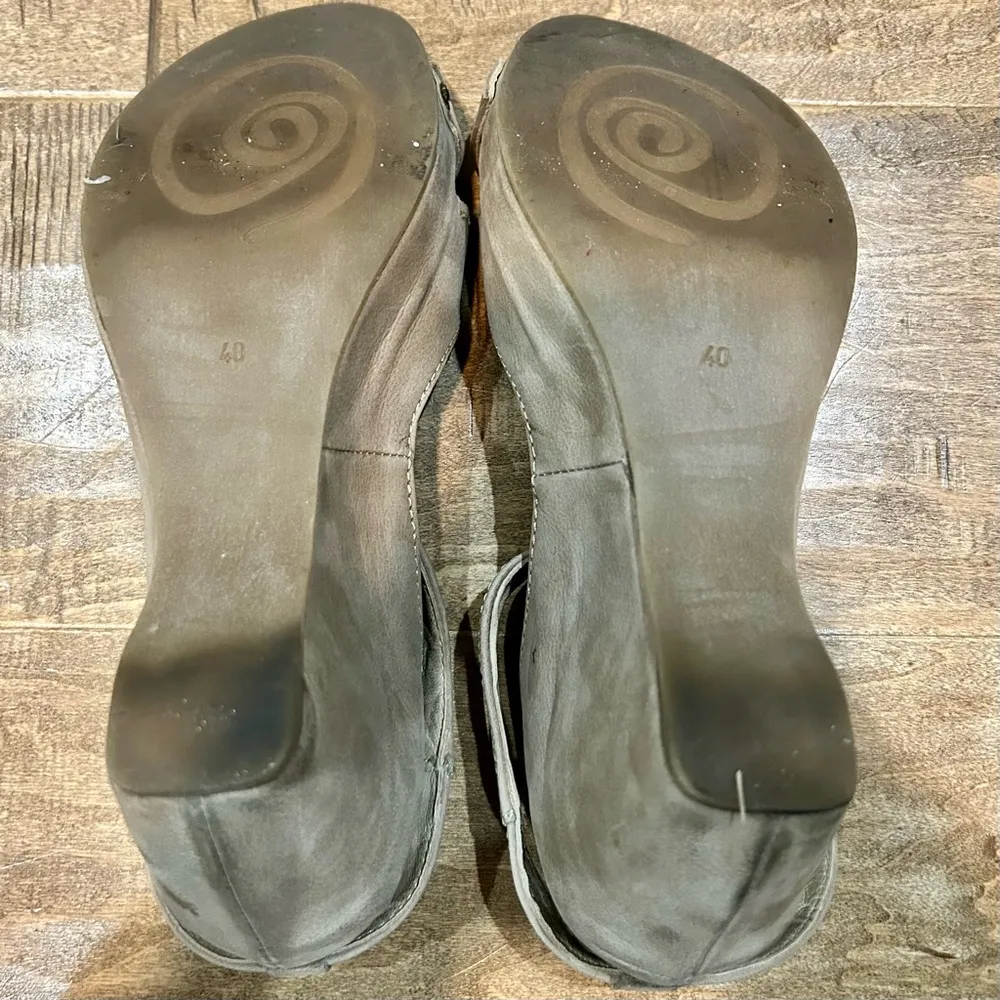 Khrio Women’s Vero Pelle Wedge Buckle Sandals Tan Size 40 Used - Image 7