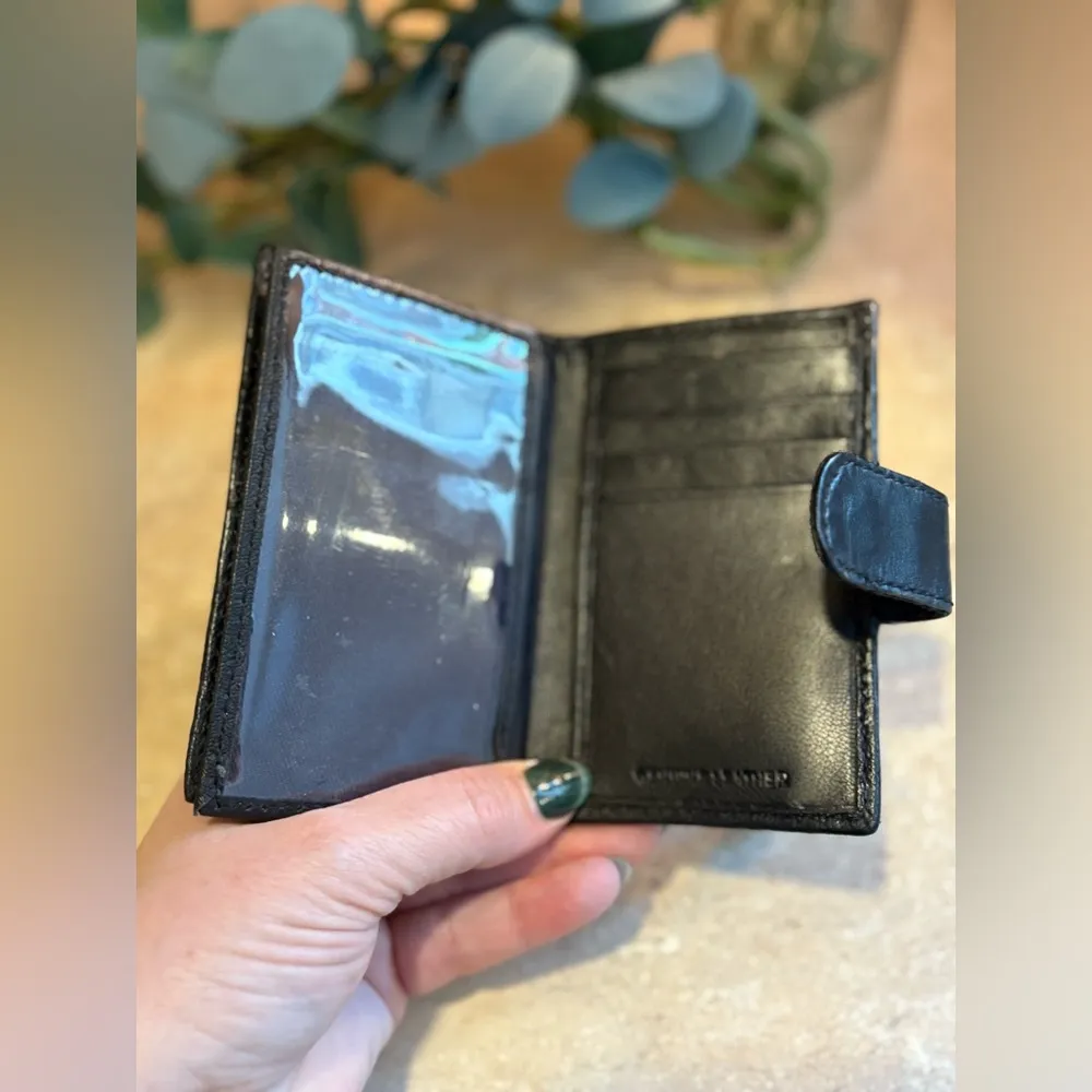 Unbranded Genuine Leather Snap Closure Wallet Black - Image 4