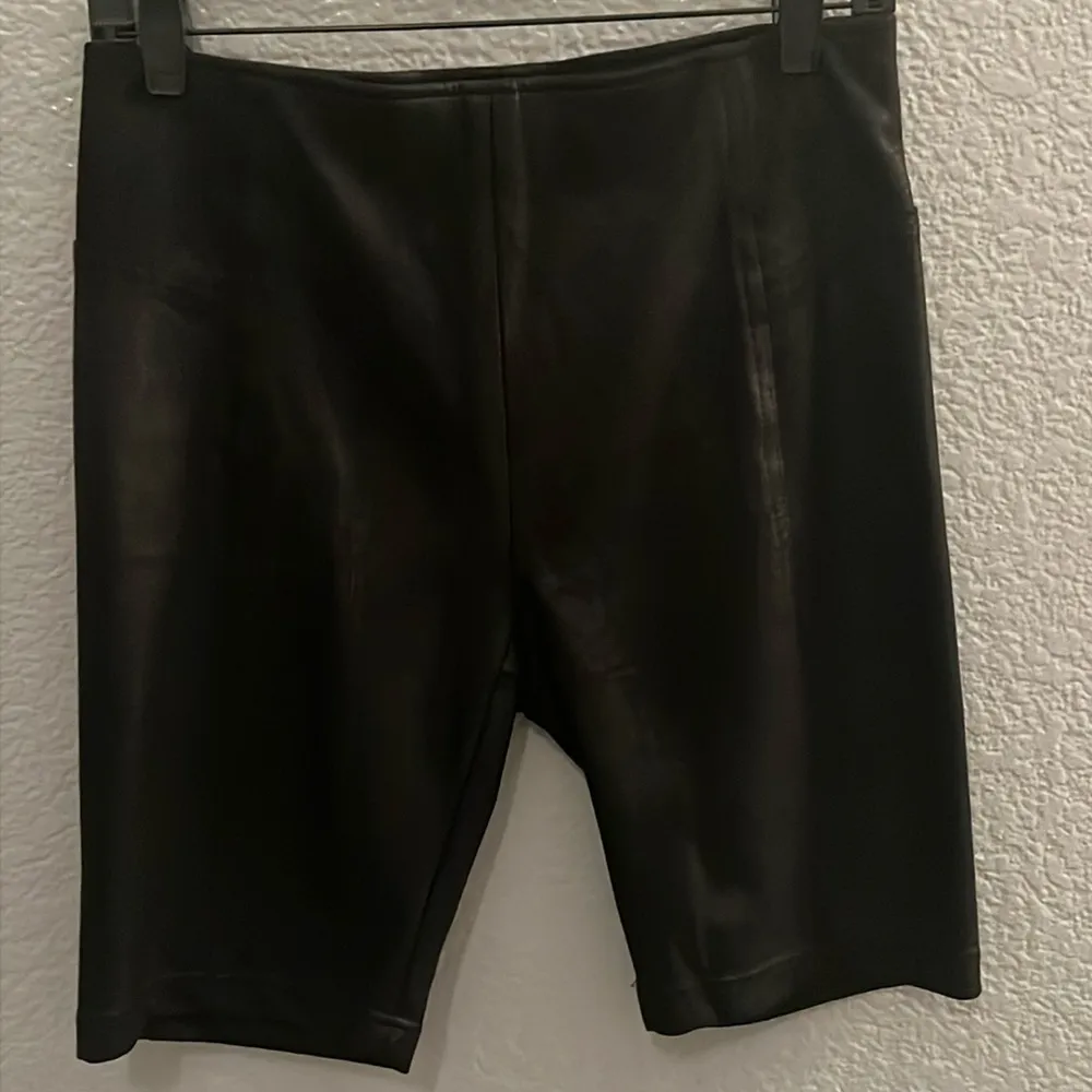 Heatwave Faux Suede Black Biker Shorts Size Small - Image 4