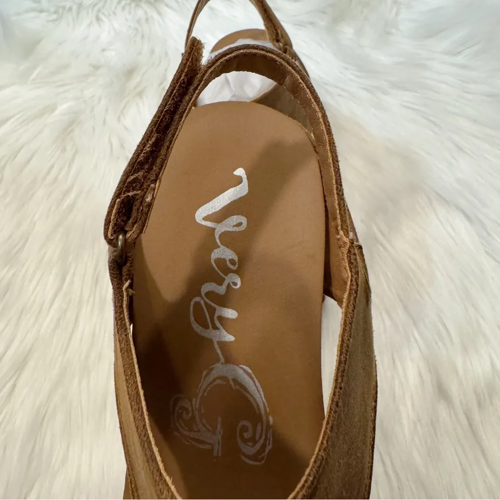 Very G Women’s Liberty Wedge Sandals in Tan Size 10 - Image 8