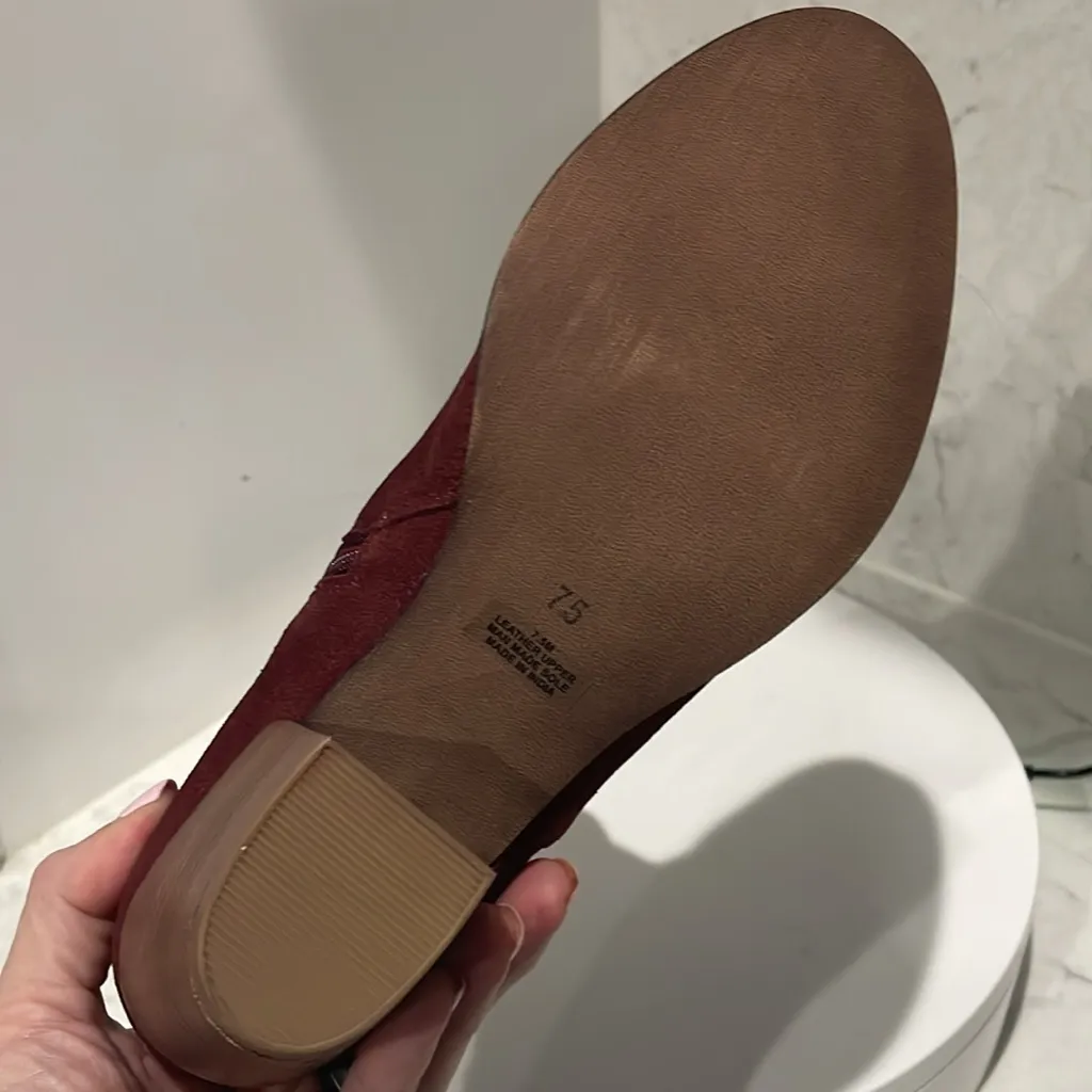 New! DIBA Sleek‎ Suede Leather Bootie in Burgundy Sz 7.5 $159 - Image 4