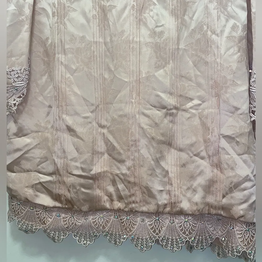 Rina di Montella Silk Women’s Blouse Size XL Rose Gold Floral Print Jeweled Pink - Image 3