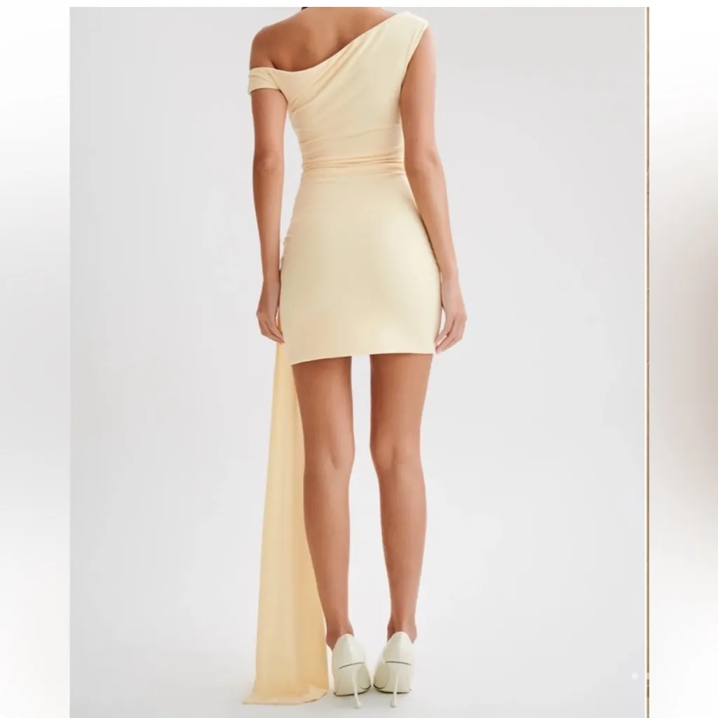 NWT MESHKI Kiara Off The Shoulder Mini Dress - Image 3