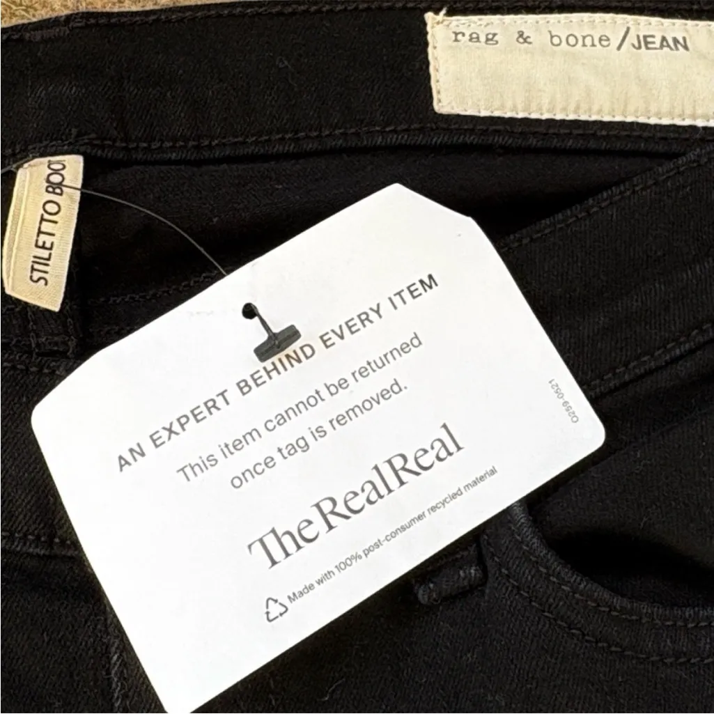 EUC Rag & Bone Stiletto Boot Cut
Jeans Black Size 28 - Image 3