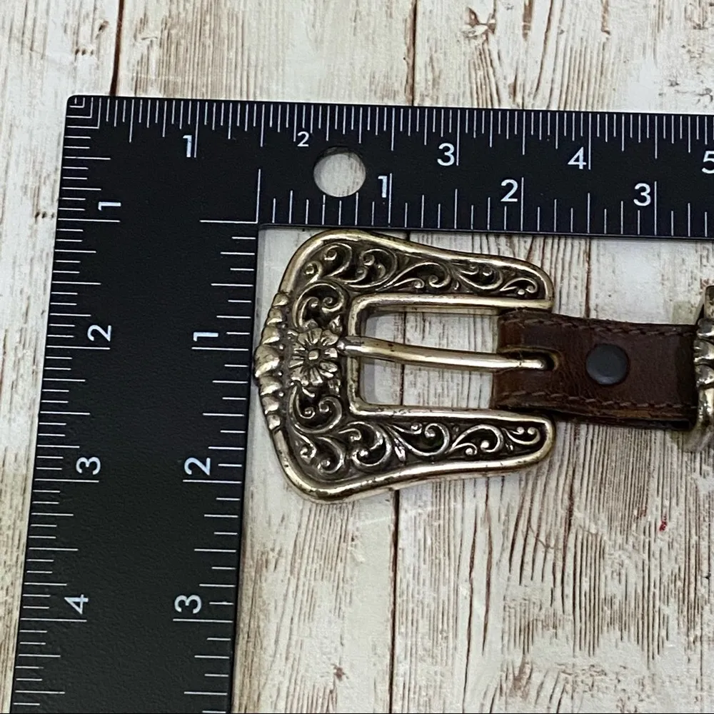 Justin Brown Leather Silver tone Flower Conch Western Belt Size 35 - Image 5