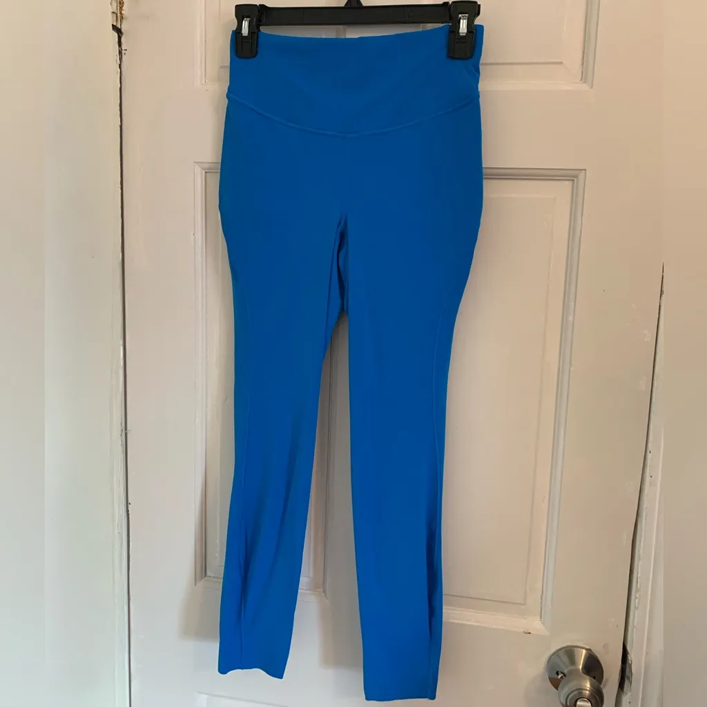 Lululemon Base Pace High Rise 23'' inseam Poolside blue Size 6 running - Image 2