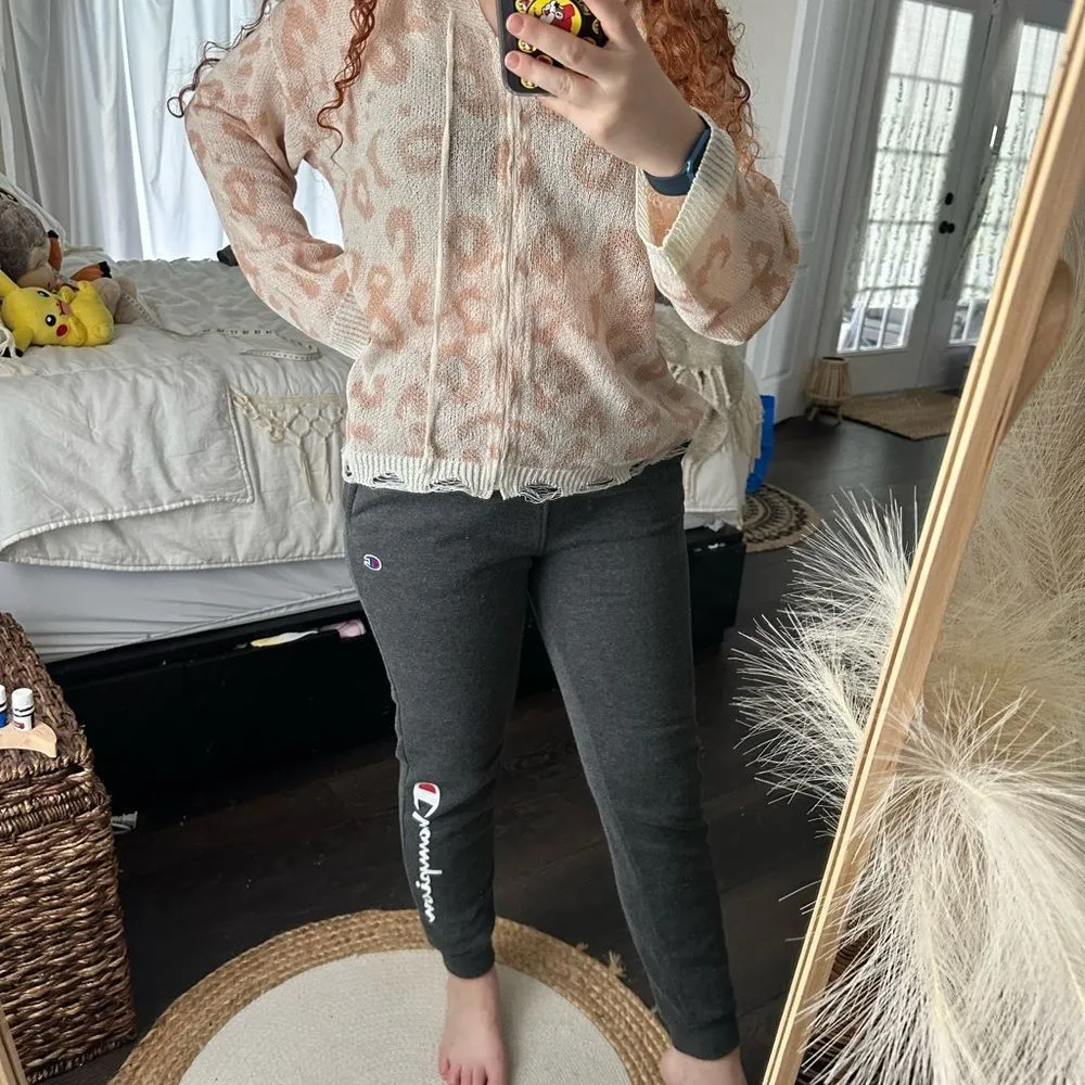 POL Distressed Leopard Show your Spots Zip Up Size Small - Image 4