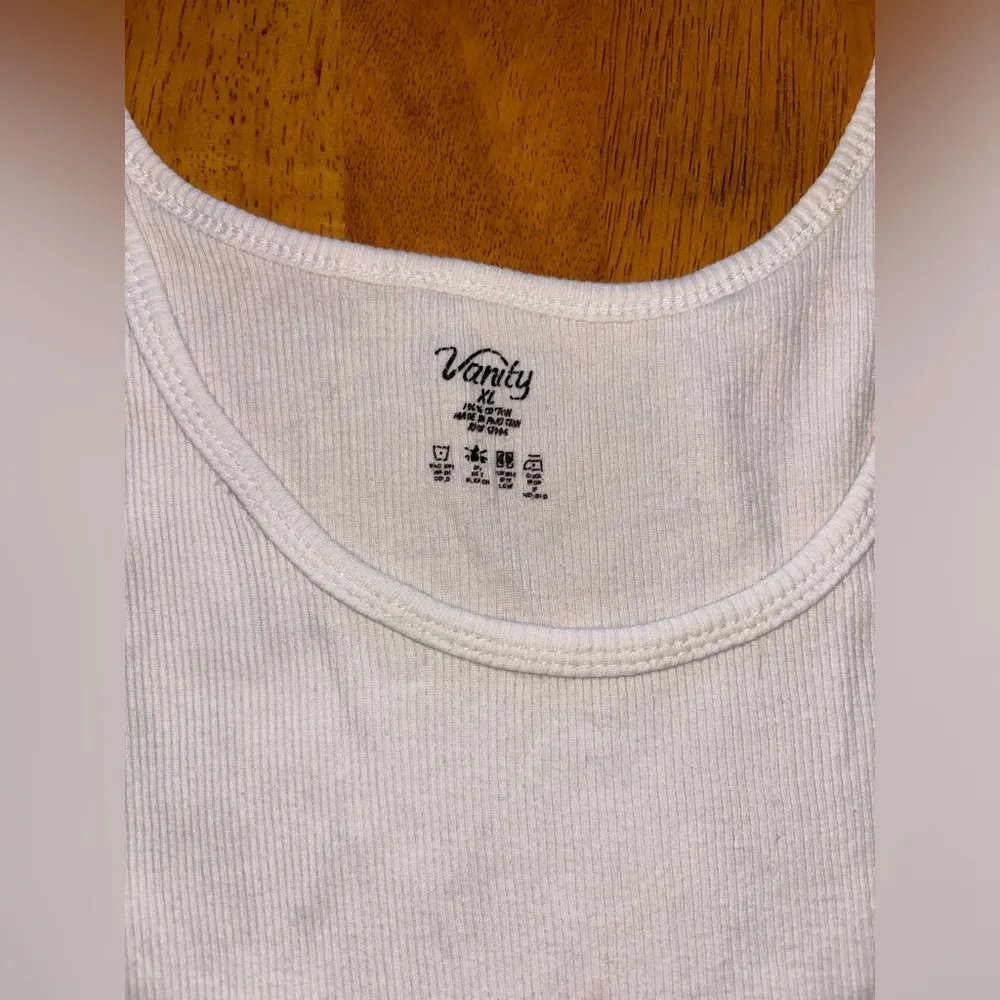Vanity White Fitted Sleeveless Tank Top Size XL - Image 9