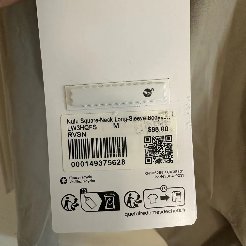 Lululemon Wundermost Ultra-Soft Nulu Square-Neck Long-Sleeve Bodysuit Size Med - Image 6