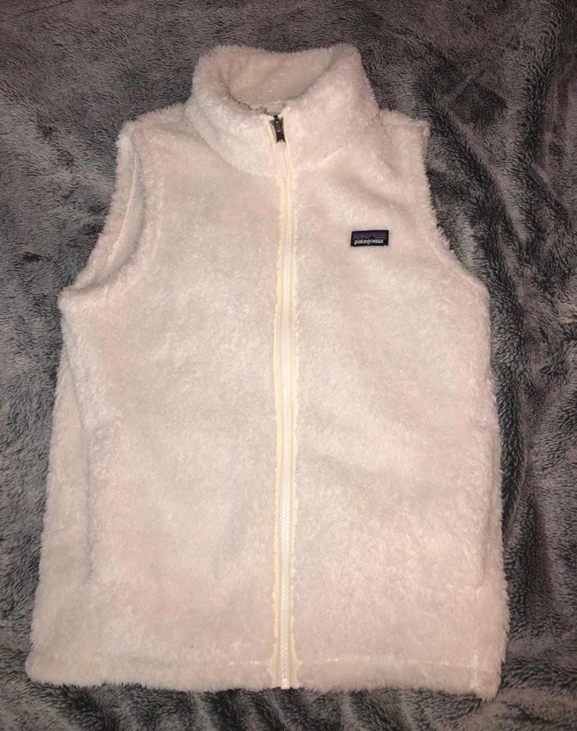 Patagonia White Fur Vest - Image 2
