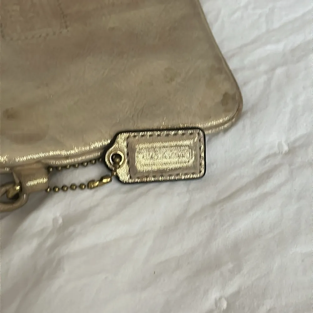 Coach Poppy Wristlet Wallet Leather Beige Gold Trim Pouch Small Bag Zip - Image 8