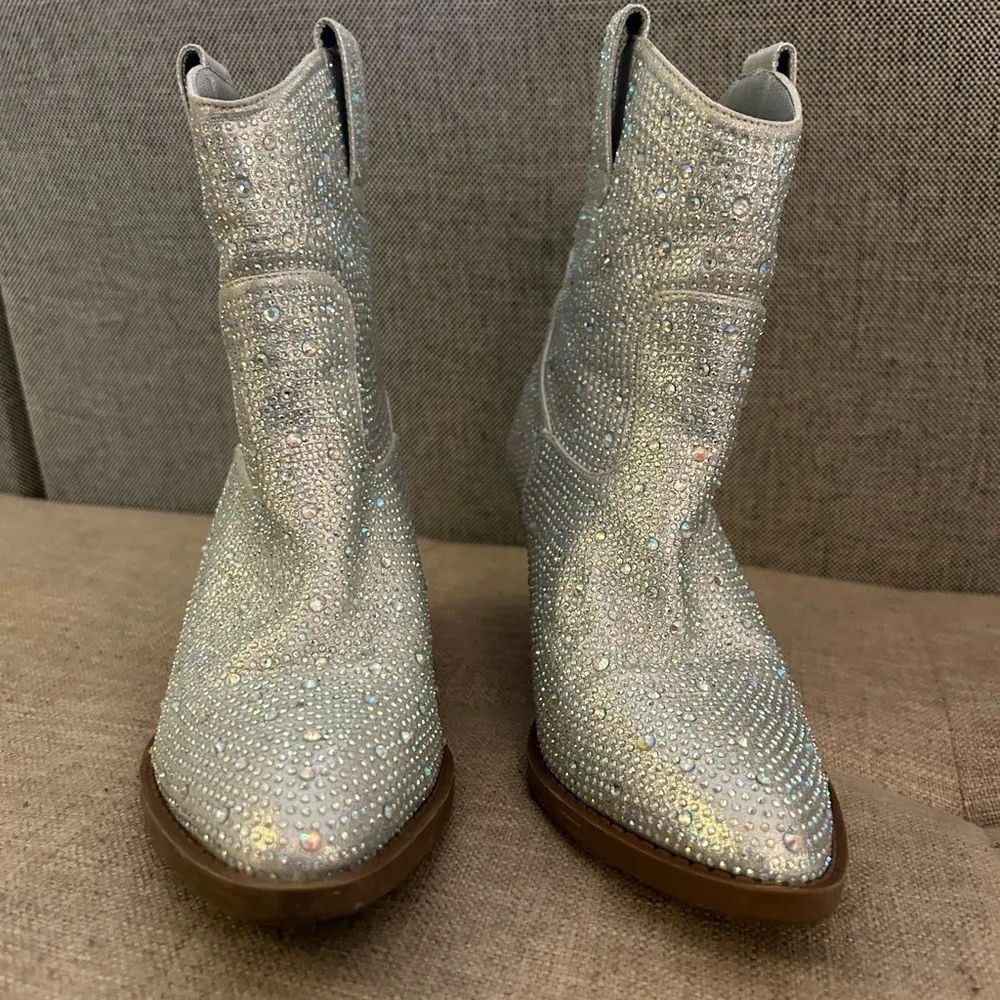 Lightly worn disco cowgirl boots - Image 2