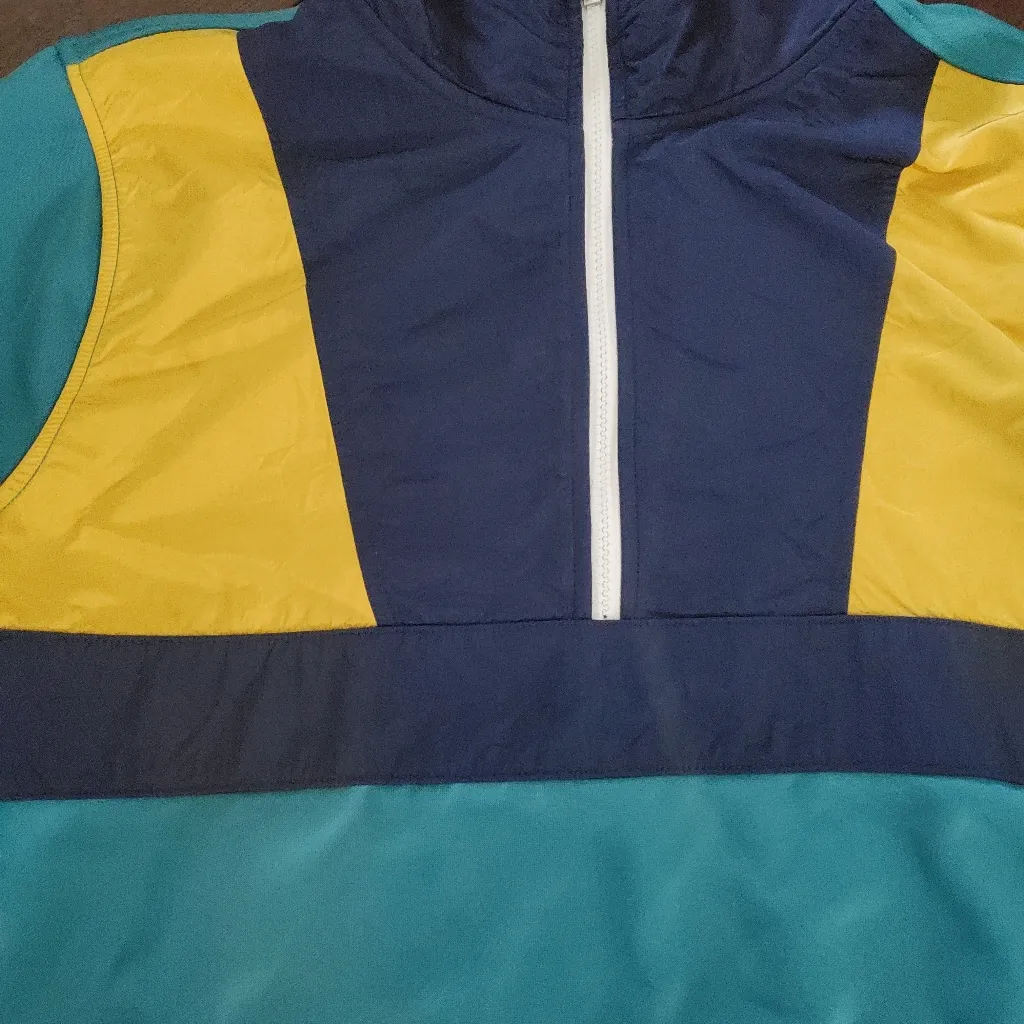 Hoodie  Xersion with 1/4 zip in teal , navy and yellow size Medium never… - Image 3