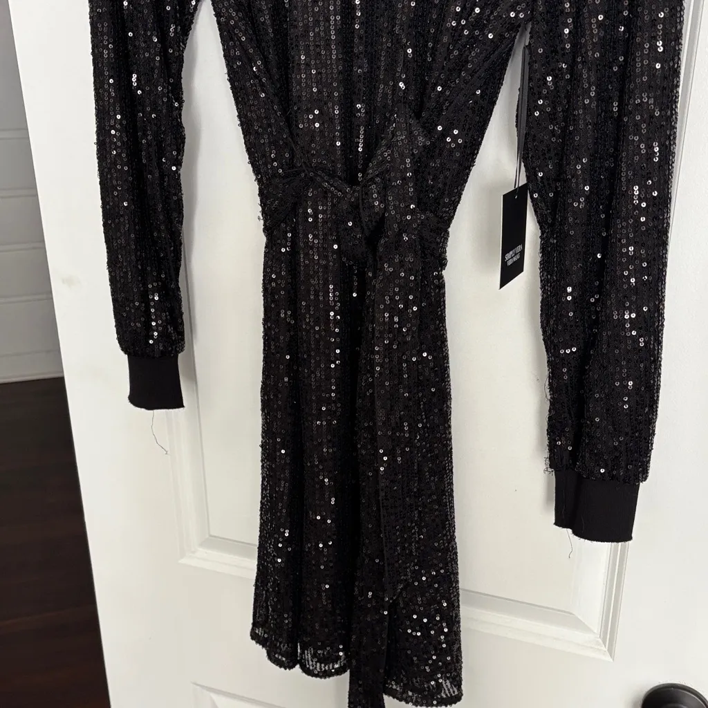 Vera Wang Black Sequin Long Sleeve Dress - Image 4