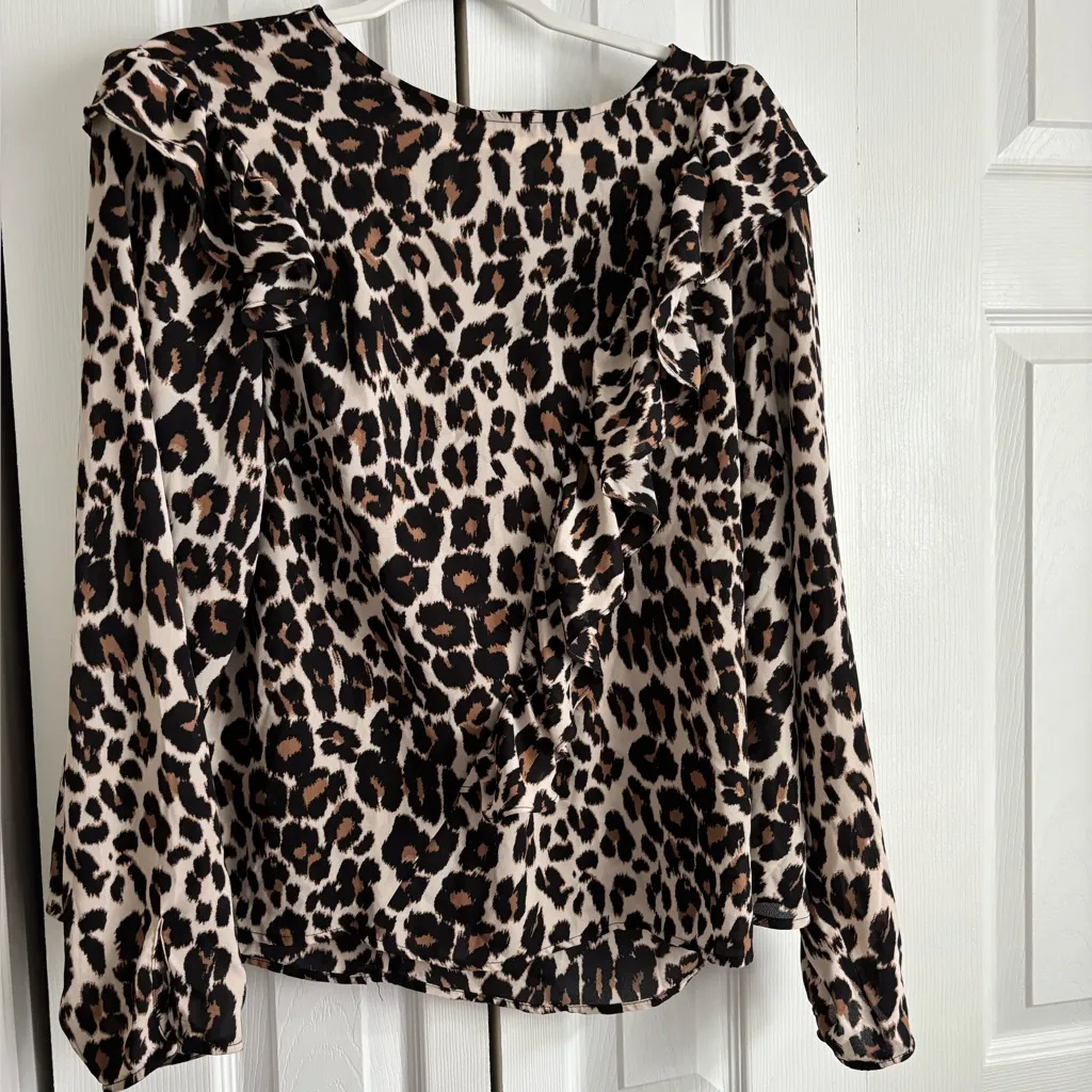 🐆Lane Bryant Leopard Print Ruffle Blouse. Size 14 - Image 2