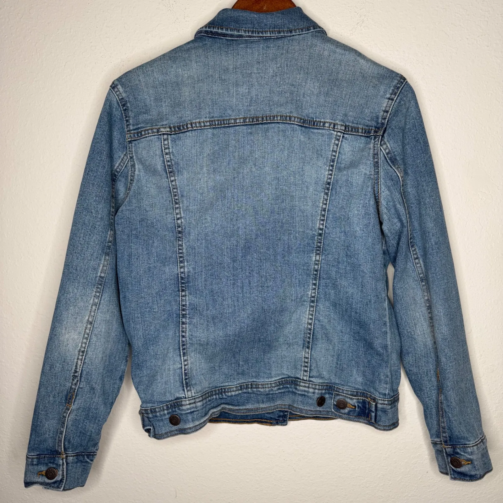 Old Navy Denim Jean Jacket Women's Classic Button Front Casual Blue Sz‎ L - Image 4