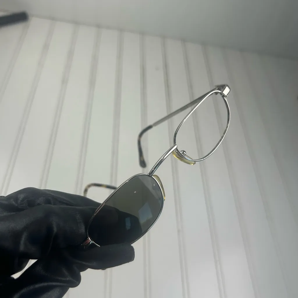 Ann Taylor Women’s Black Oval Sunglasses Metal Frame - Image 8