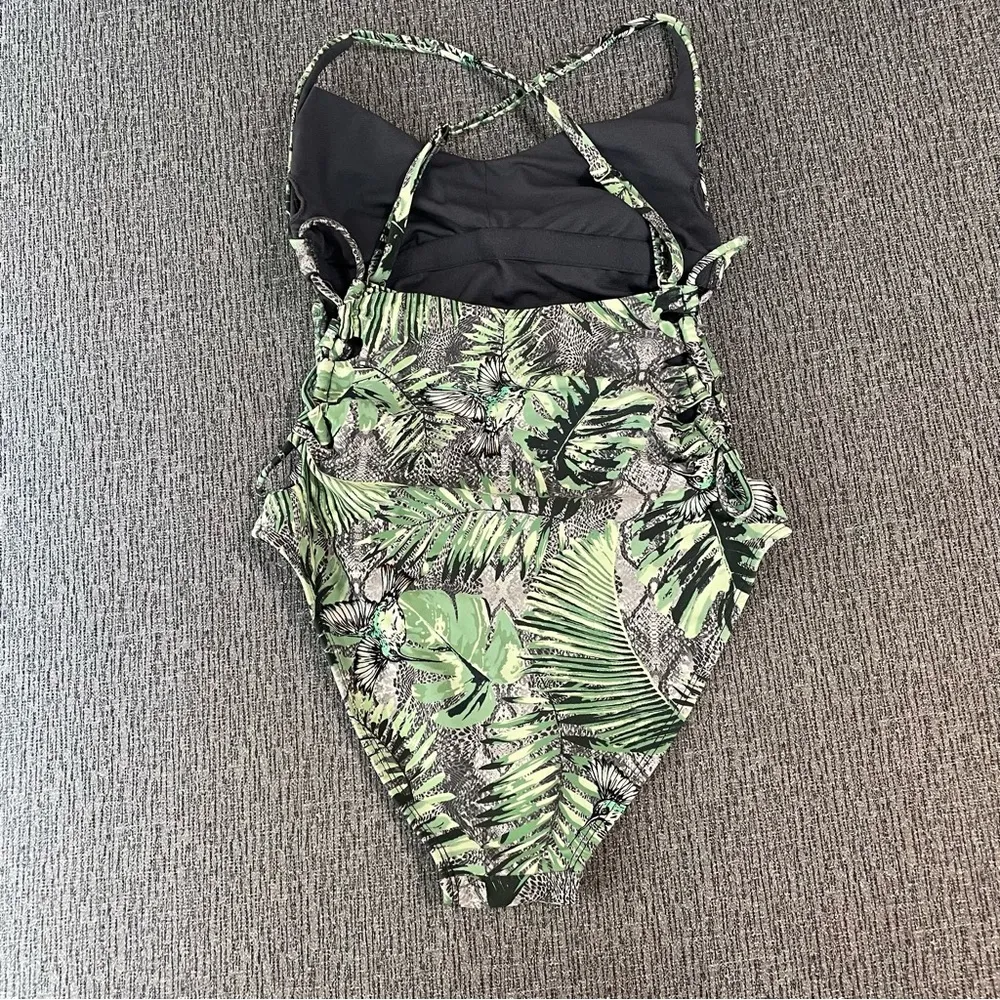 Sam Edelman Green Hummingbird One Piece Swimsuit - Image 7