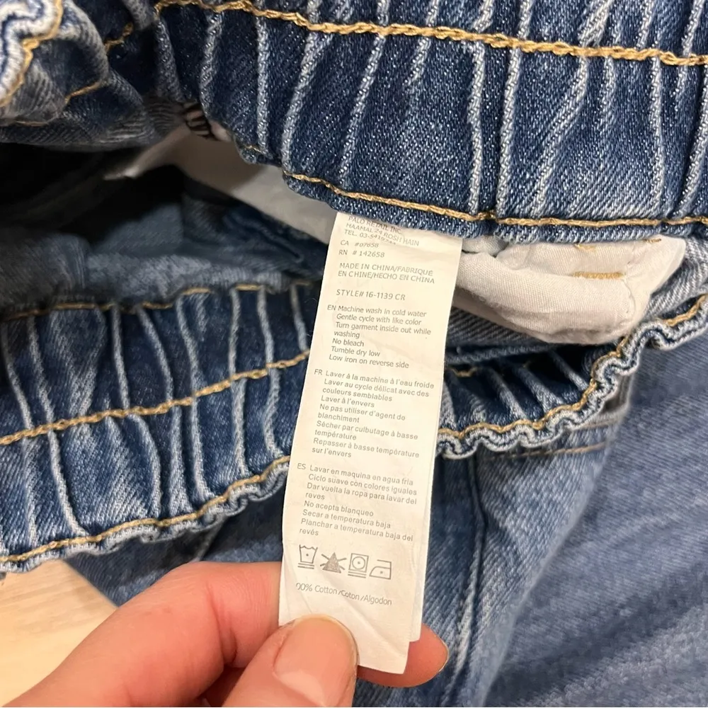 refuge denim mom jeans 90’s high waist size XS - Image 6