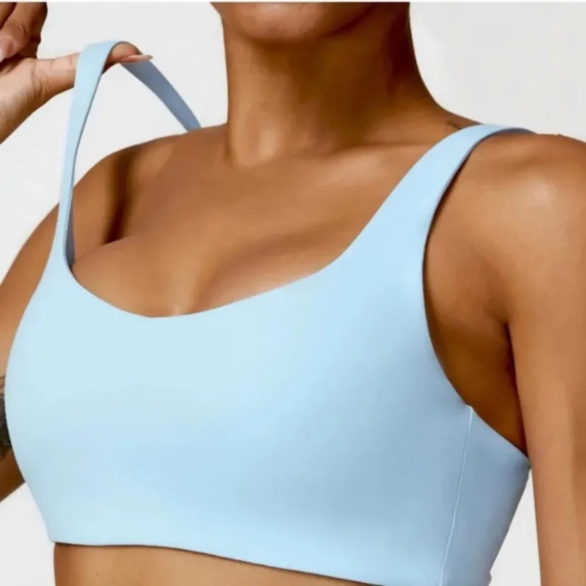All In Motion Women's Everyday Soft Medium Support Sports Bra Light Blue S Small - Image 1
