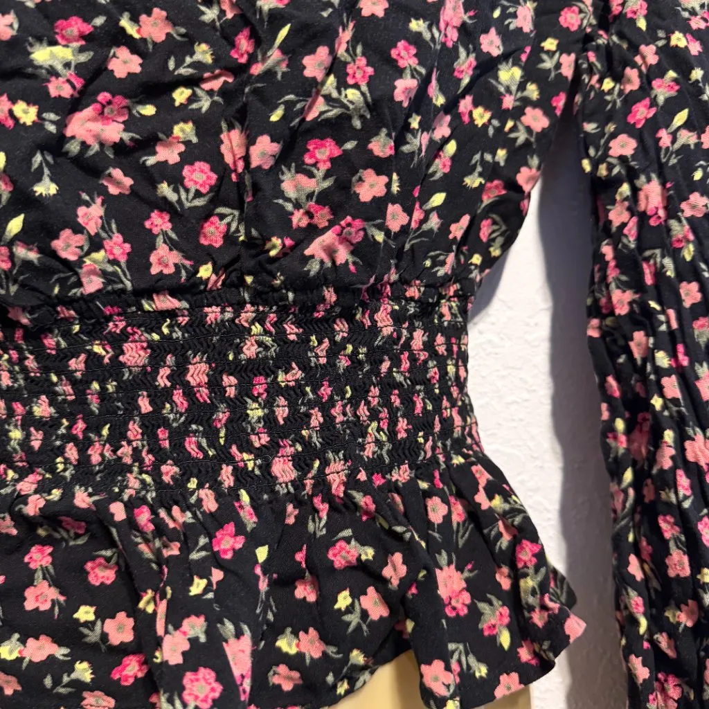 Arizona Jean Co Black Floral Long Sleeve Smocked Peplum Blouse Size M Crop Top - Image 3