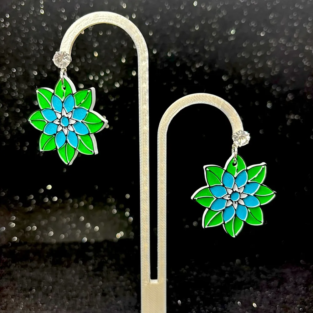 The Petal Fern Earrings - Image 3