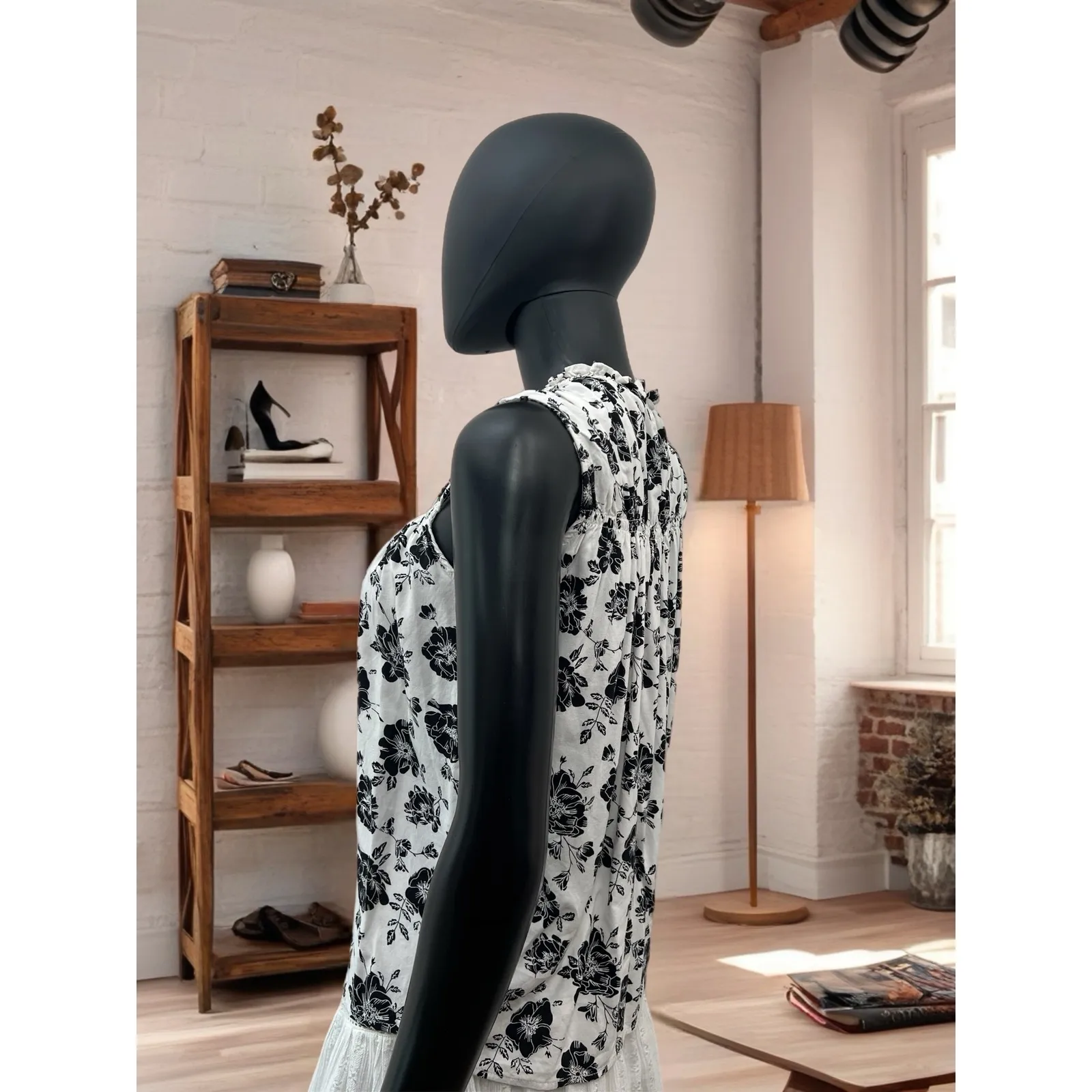 Philosophy Republic Clothing Floral Smocked‎ Sleeveless Top S 100% Rayon White - Image 3