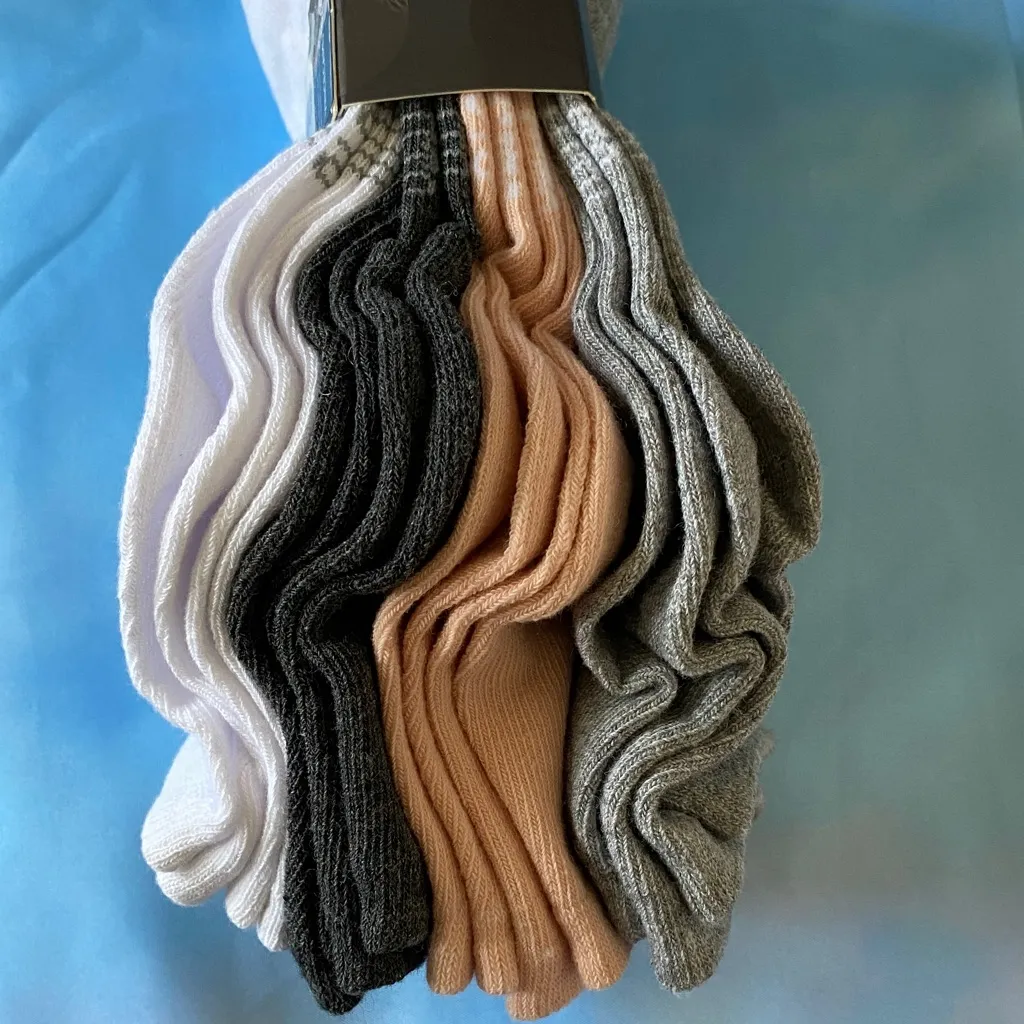 NWT Vince Camuto 8- Pairs Women’s Cotton Rich Socks in Multi Color - Image 3