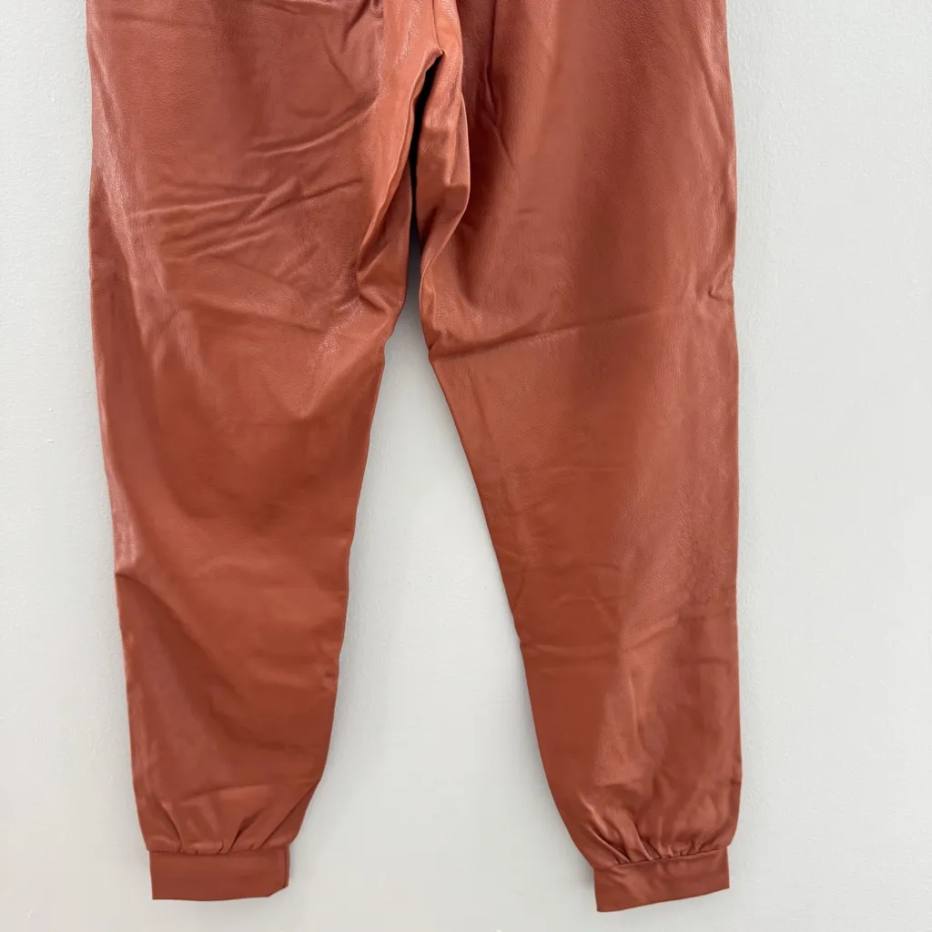 Commando Faux Leather Jogger - Image 10