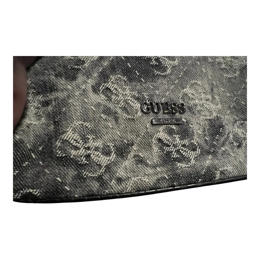 Guess Black and Silver zipper mini bag - Image 3