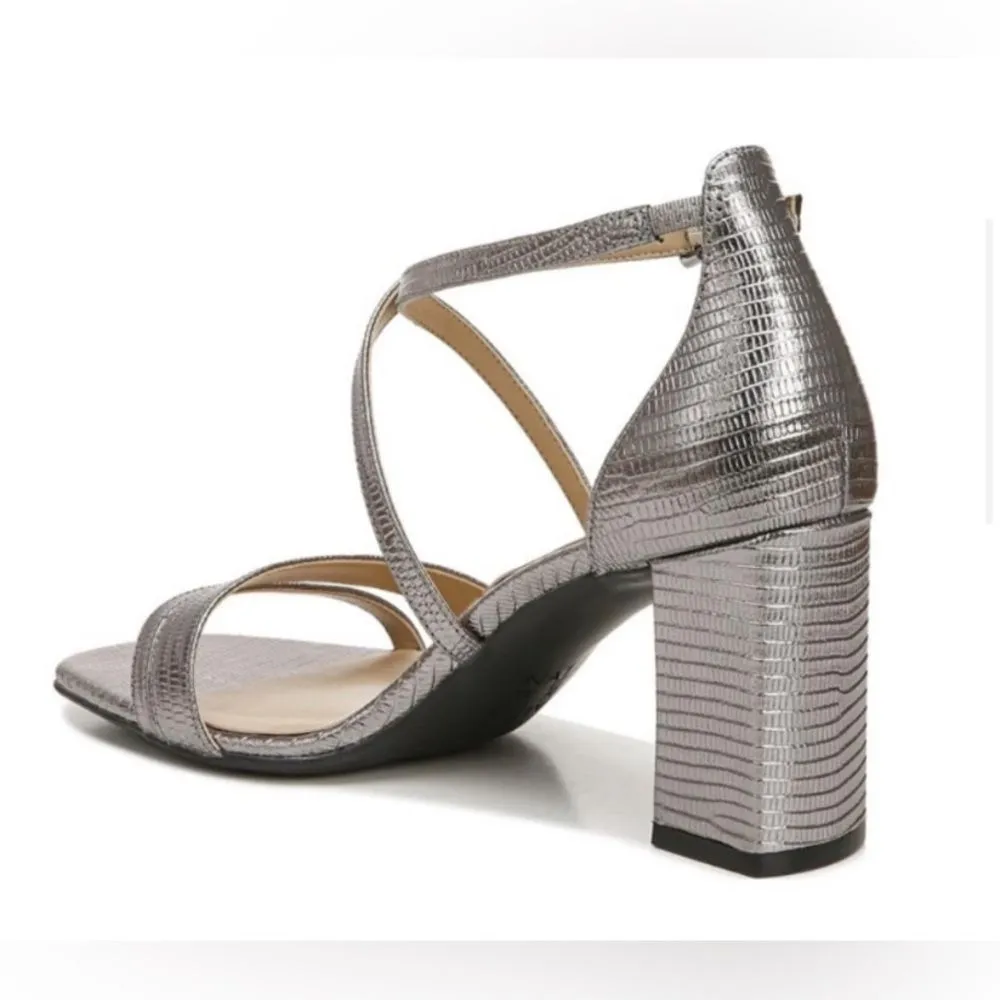 Naturalizer Women Tiff Leather Square Toe Heels Sandals Shoes Pewter 9.5 3” heel - Image 3