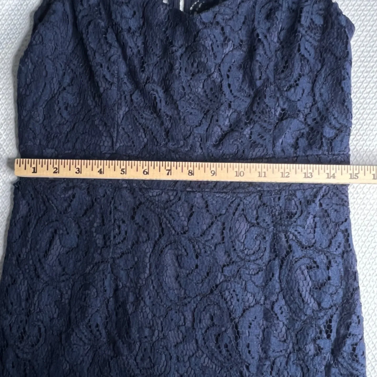 Marina Navy Blue Lace Sheath Dress Cap Sleeve Keyhole Back Size 12 NWT with Flaw - Image 3