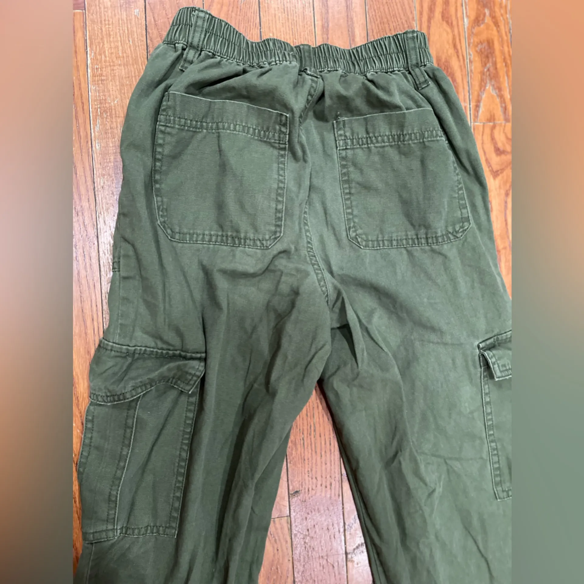 Aeropostale Olive Green Joggers - Image 13
