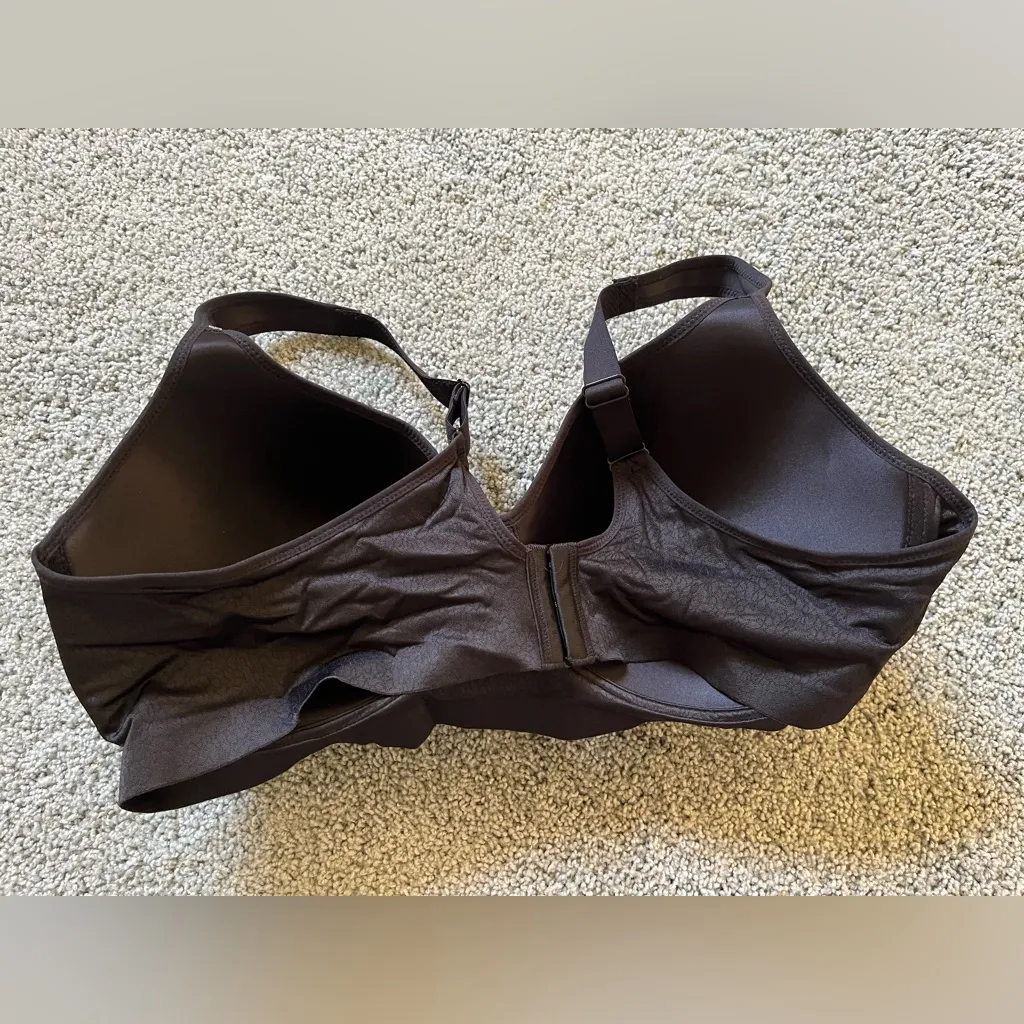 Secret Treasures Intimates Seamless Wire free Comfort Bra Size 44D Black NWT - Image 5