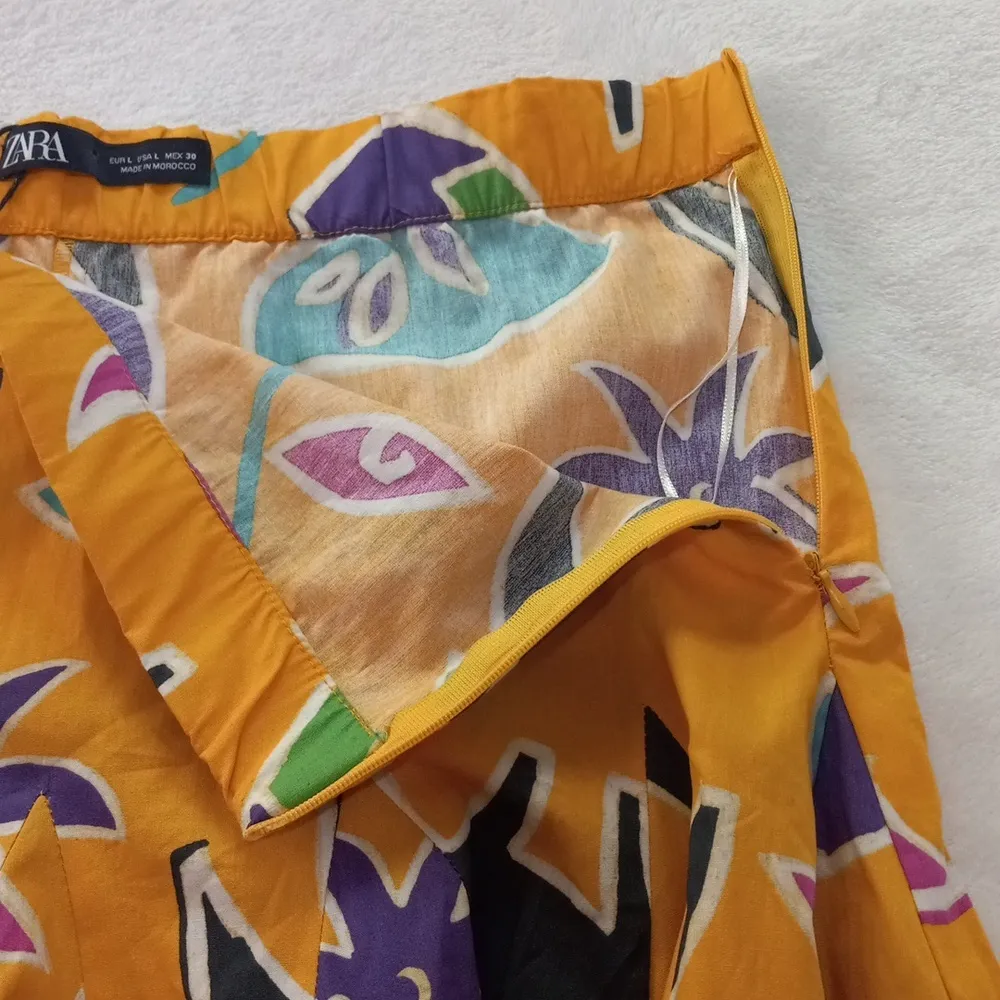 Zara Ruffled Island Geometric Print Yellow Multicolored Shorts NWT - Image 9
