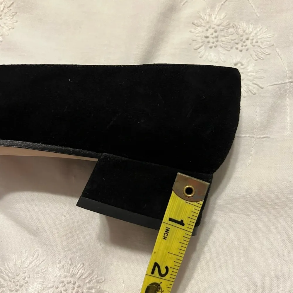 Saks Fifth Avenue Folio Collection Black Suede Pumps Heels Rosette 8.5 AA - Image 9