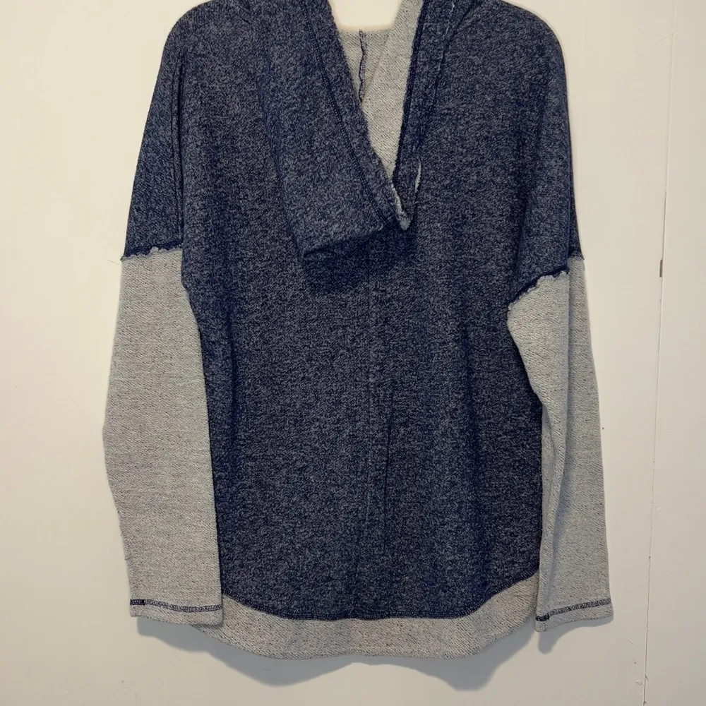 Disney Parks Authentic Original Zip Up Hoodie With Pockets Minnie Mouse T4 51825 - Image 2