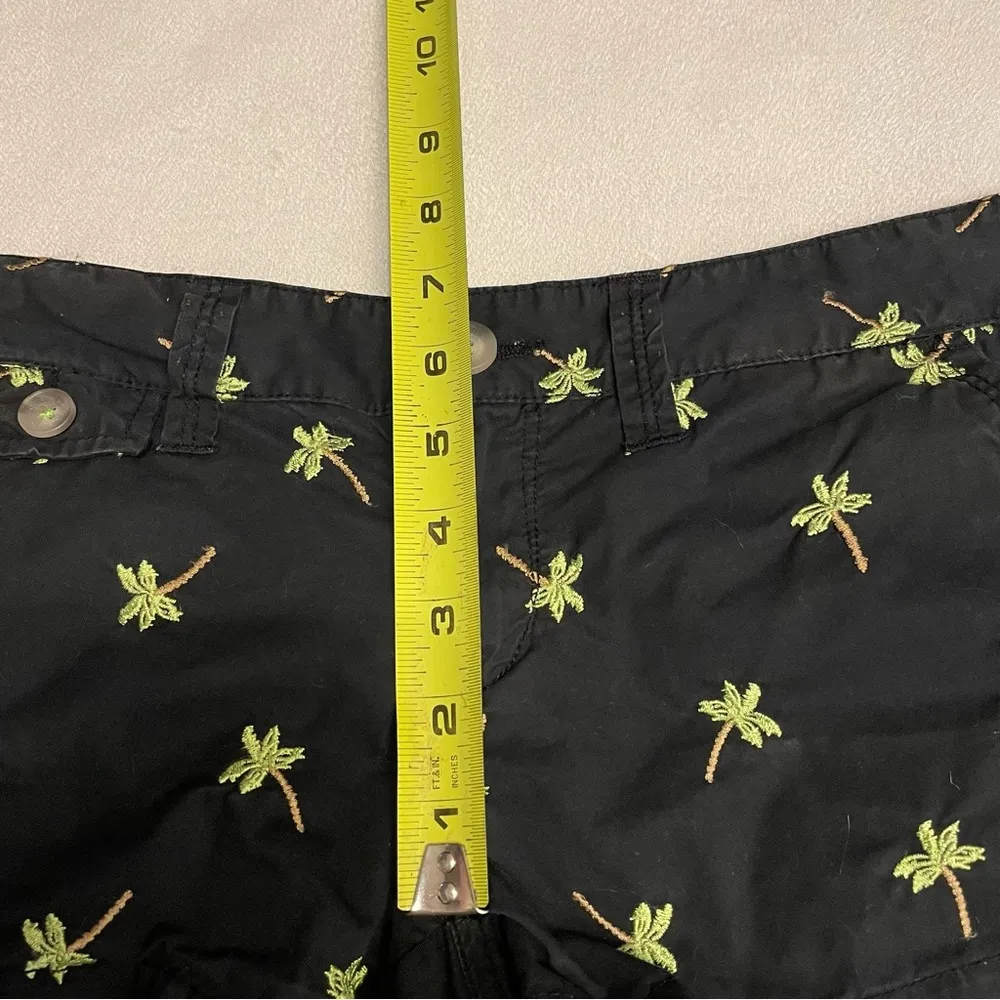 Y2K low-rise Aeropostale black short shorts, embroidered palm trees, size 3/4 - Image 9