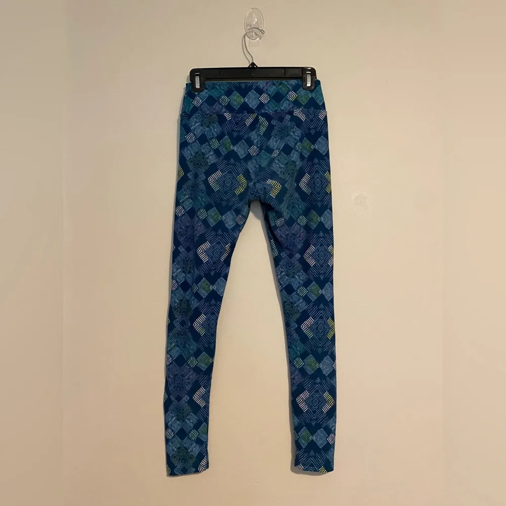 EUC LulaRoe Blue & Purple Geometric Patterned Leggings size small - Image 4